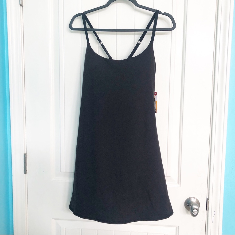 Avia tennis dress with bra & shorts sz medium